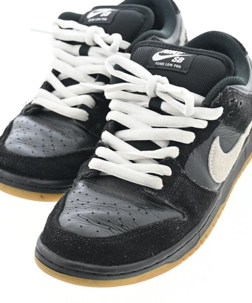 NIKE รองเท้าผ้าใบ