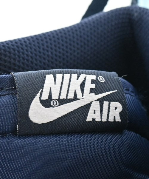 NIKE รองเท้าผ้าใบ