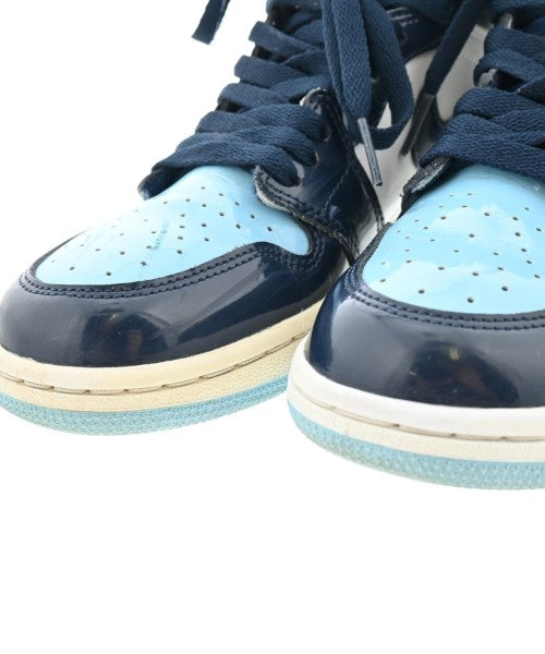 NIKE รองเท้าผ้าใบ