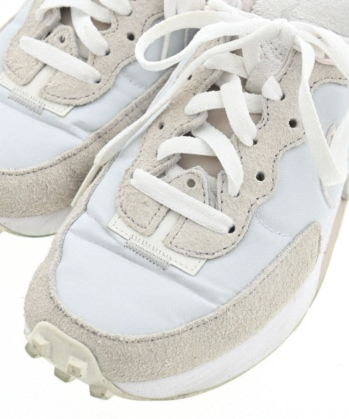 NIKE รองเท้าผ้าใบ
