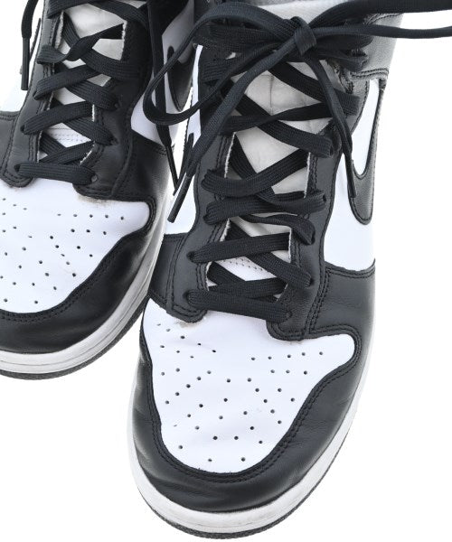 NIKE รองเท้าผ้าใบ