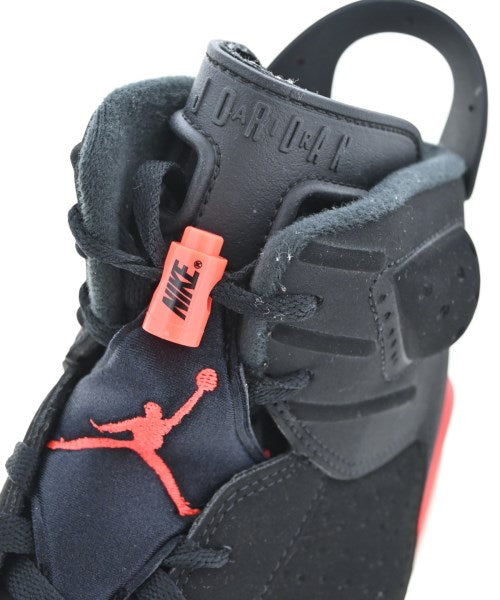NIKE รองเท้าผ้าใบ