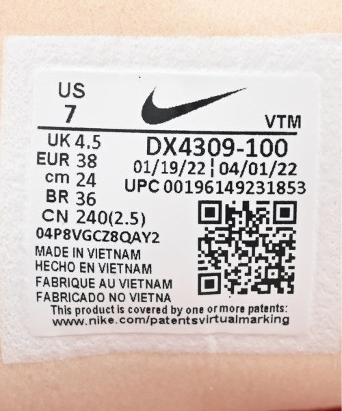 NIKE รองเท้าผ้าใบ