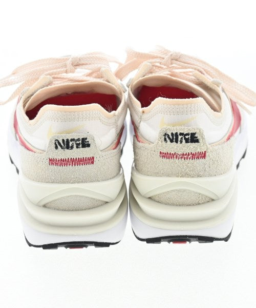 NIKE รองเท้าผ้าใบ