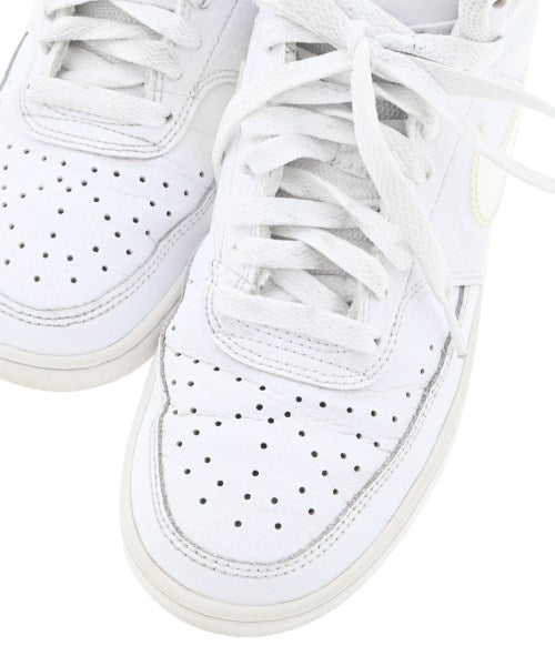 NIKE รองเท้าผ้าใบ