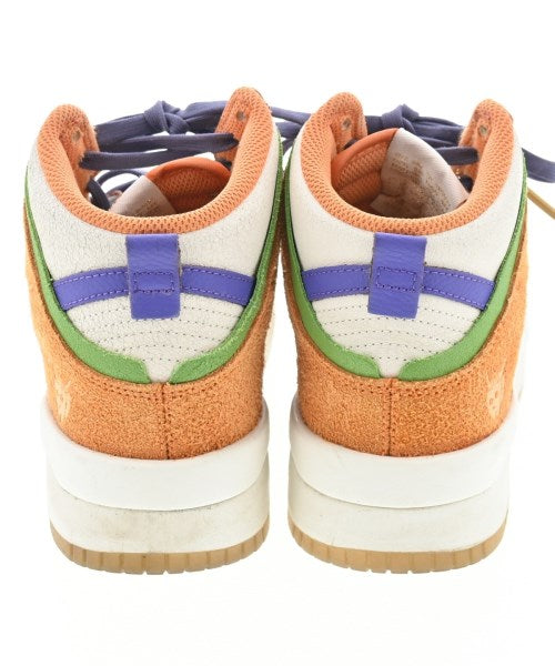 NIKE รองเท้าผ้าใบ