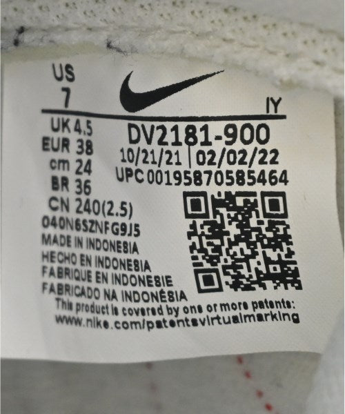 NIKE รองเท้าผ้าใบ