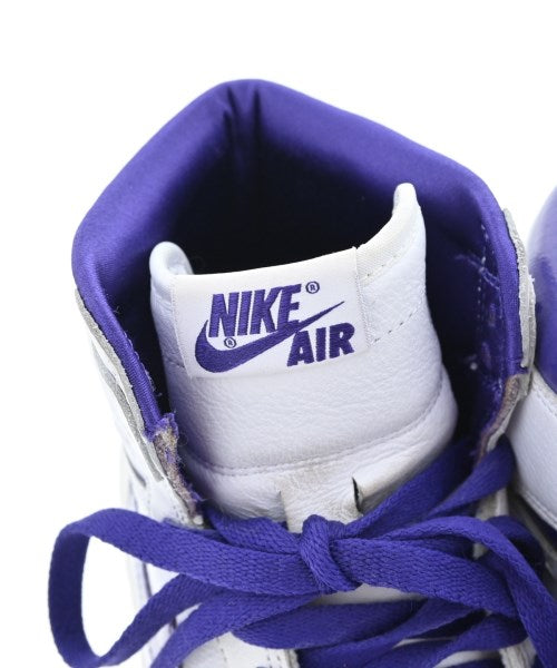 NIKE รองเท้าผ้าใบ