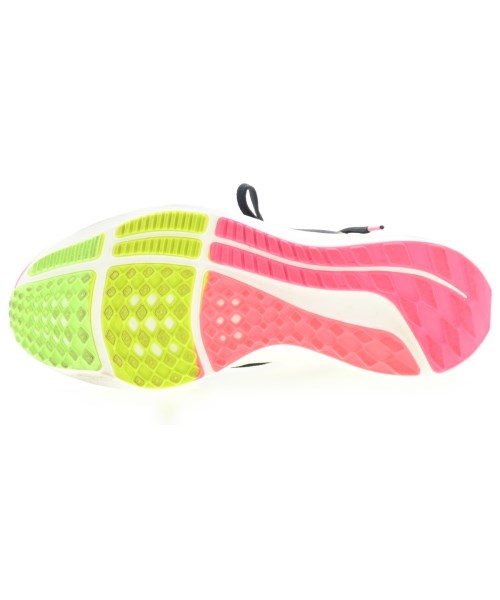 NIKE รองเท้าผ้าใบ