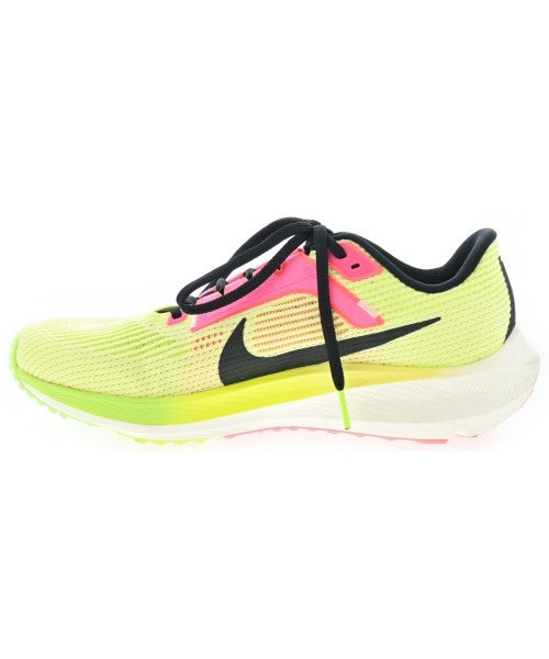 NIKE รองเท้าผ้าใบ