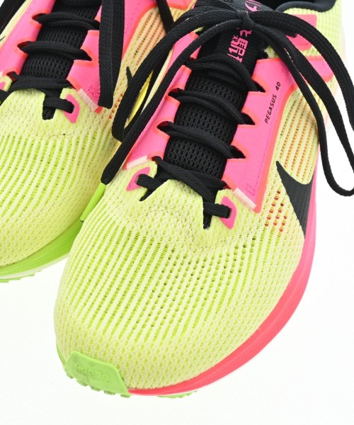 NIKE รองเท้าผ้าใบ
