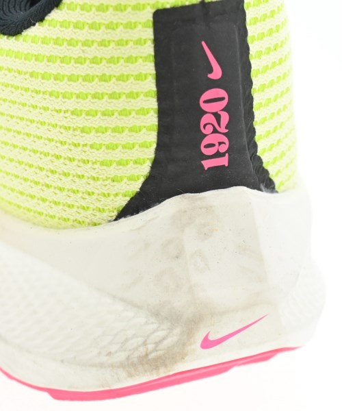 NIKE รองเท้าผ้าใบ