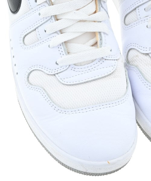 NIKE รองเท้าผ้าใบ