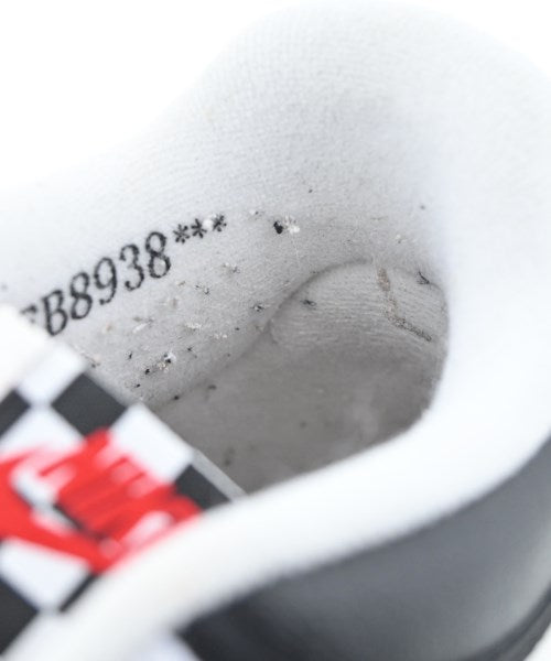 NIKE รองเท้าผ้าใบ
