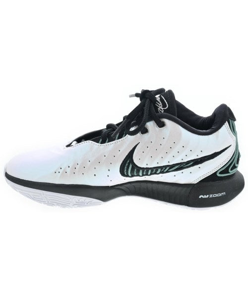 NIKE รองเท้าผ้าใบ