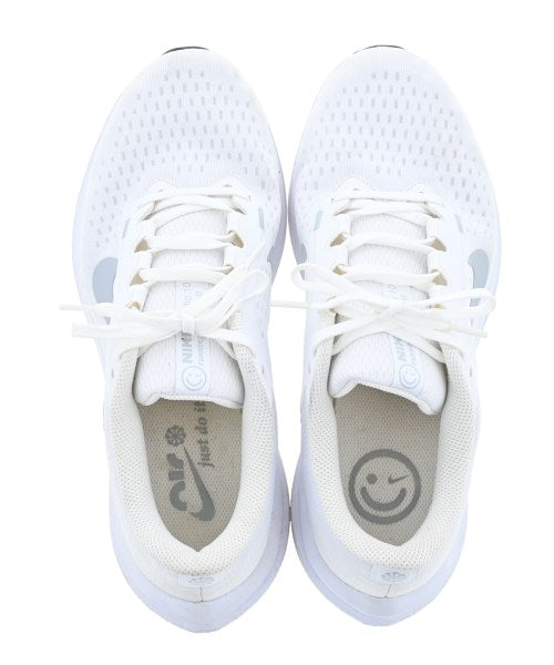 NIKE รองเท้าผ้าใบ