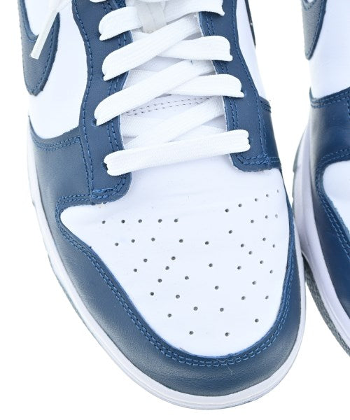 NIKE รองเท้าผ้าใบ