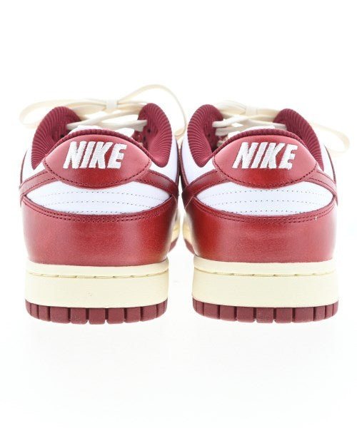 NIKE รองเท้าผ้าใบ