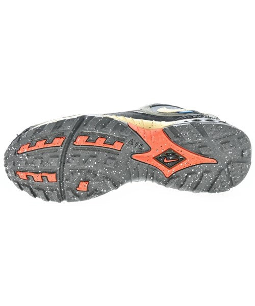 NIKE รองเท้าผ้าใบ