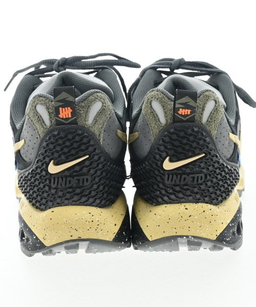 NIKE รองเท้าผ้าใบ