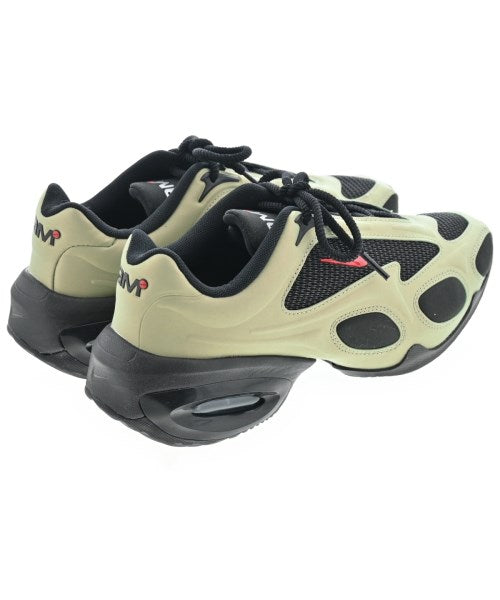 NIKE รองเท้าผ้าใบ