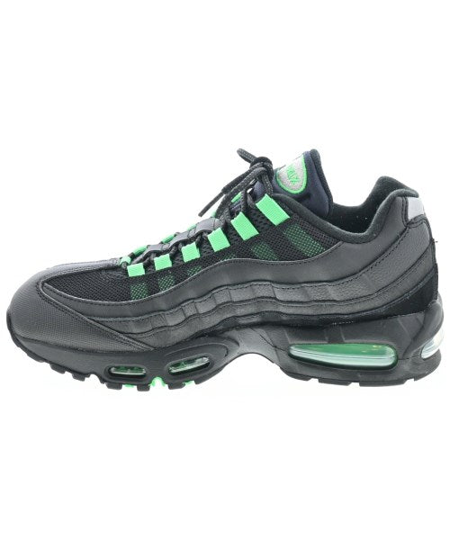 NIKE รองเท้าผ้าใบ