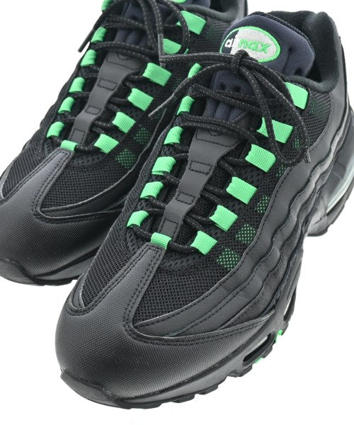 NIKE รองเท้าผ้าใบ