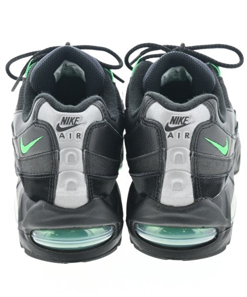 NIKE รองเท้าผ้าใบ