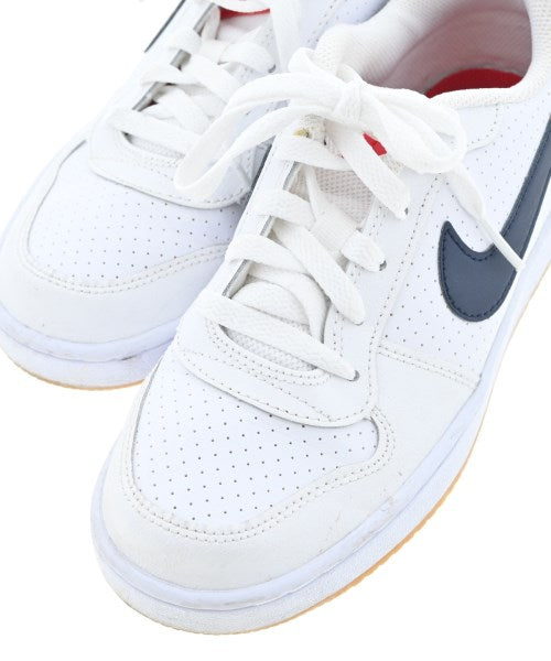 NIKE รองเท้าผ้าใบ