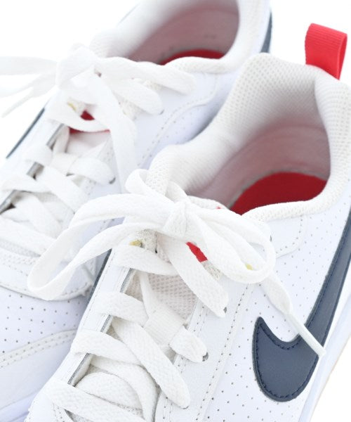 NIKE รองเท้าผ้าใบ