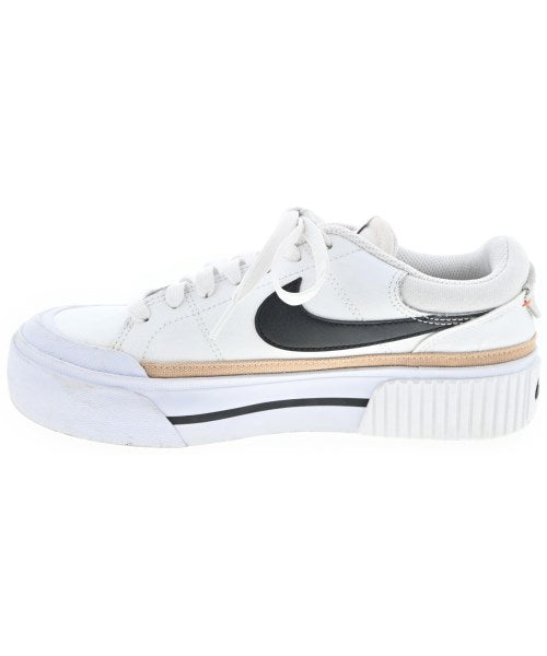 NIKE รองเท้าผ้าใบ