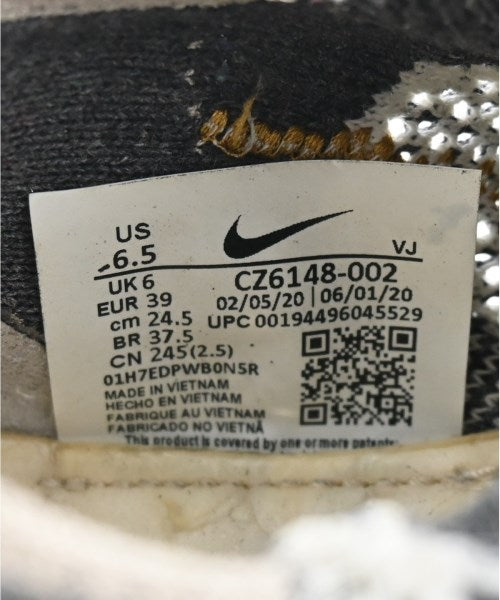 NIKE รองเท้าผ้าใบ