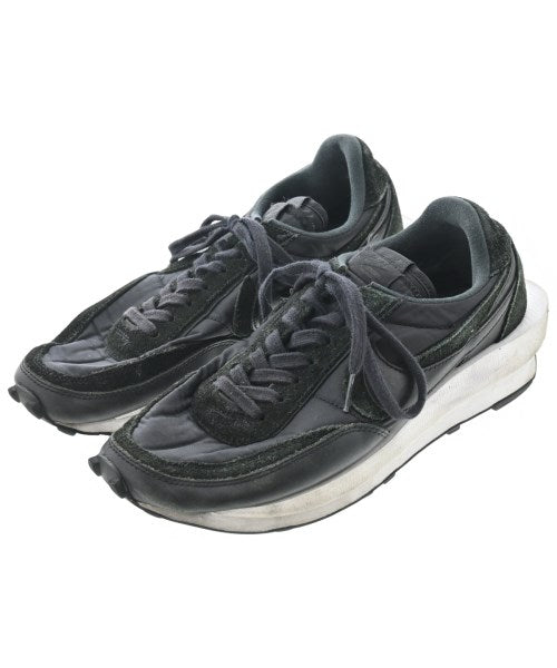 NIKE รองเท้าผ้าใบ