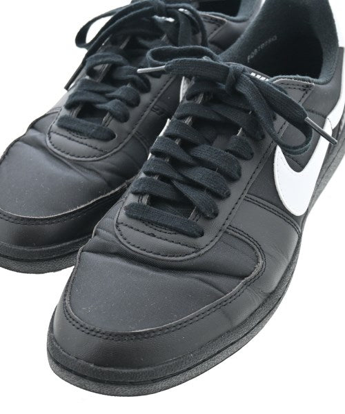 NIKE รองเท้าผ้าใบ