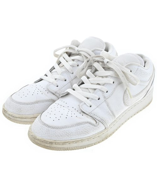 NIKE รองเท้าผ้าใบ