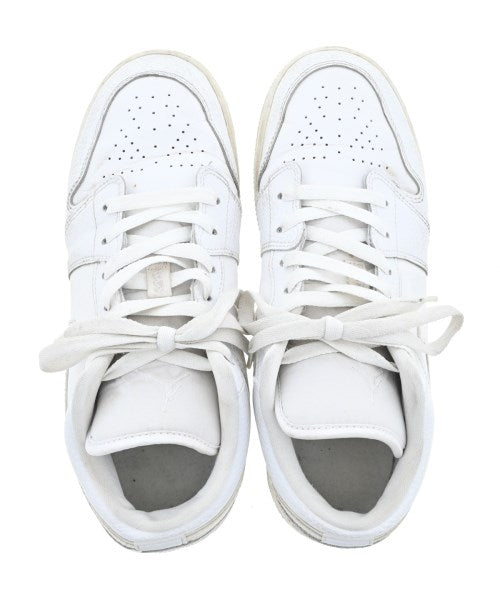NIKE รองเท้าผ้าใบ