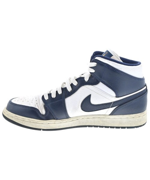 NIKE รองเท้าผ้าใบ