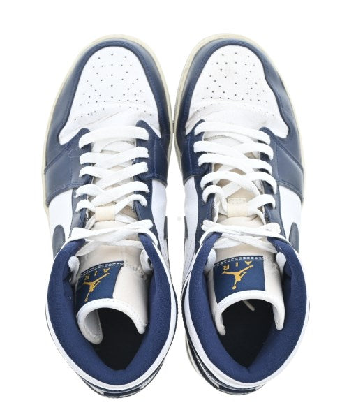 NIKE รองเท้าผ้าใบ