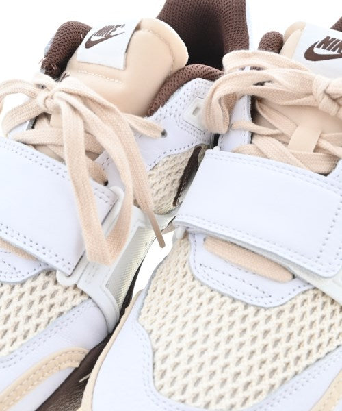 NIKE รองเท้าผ้าใบ