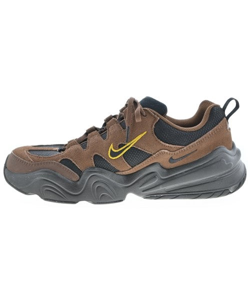 NIKE รองเท้าผ้าใบ