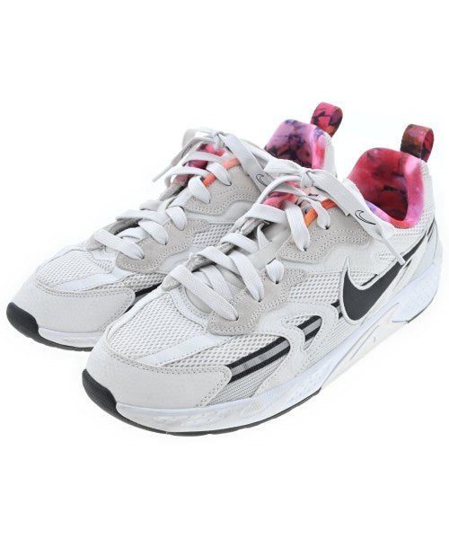 NIKE รองเท้าผ้าใบ