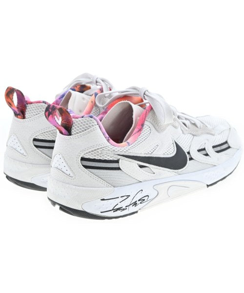 NIKE รองเท้าผ้าใบ