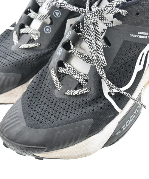 NIKE รองเท้าผ้าใบ