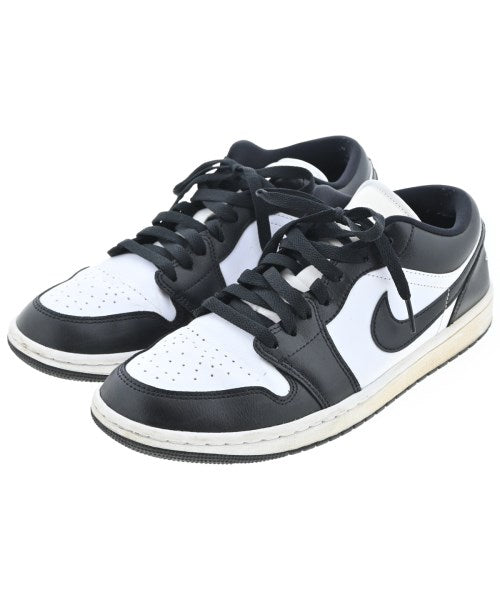 NIKE รองเท้าผ้าใบ