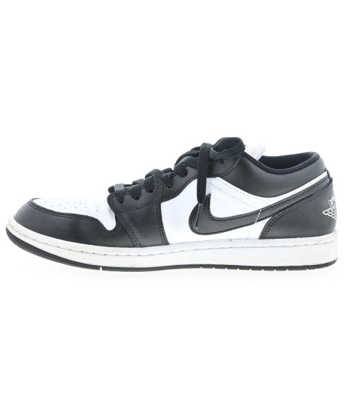 NIKE รองเท้าผ้าใบ