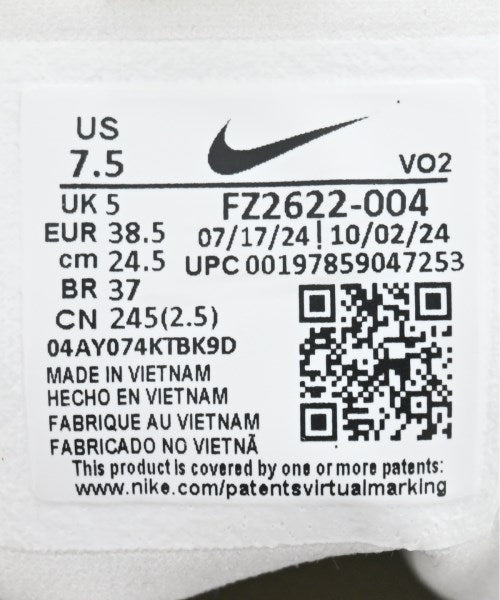 NIKE รองเท้าผ้าใบ