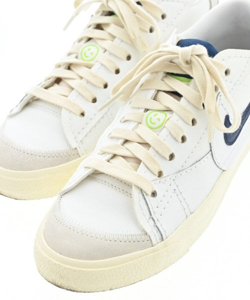 NIKE รองเท้าผ้าใบ