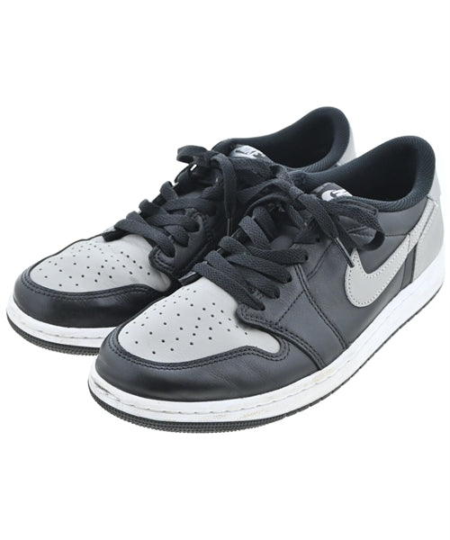 NIKE รองเท้าผ้าใบ