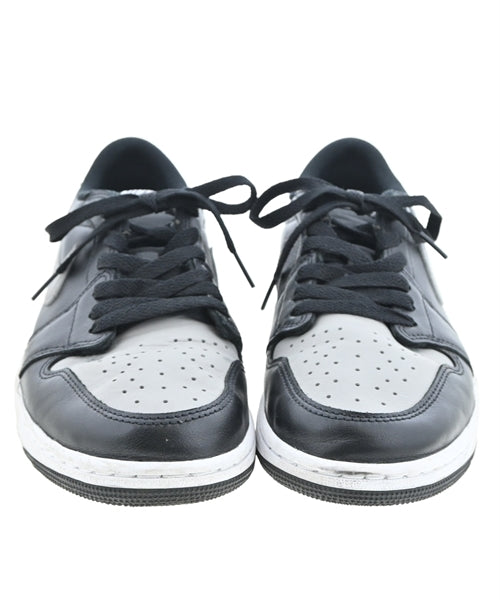 NIKE รองเท้าผ้าใบ