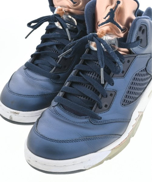 NIKE รองเท้าผ้าใบ